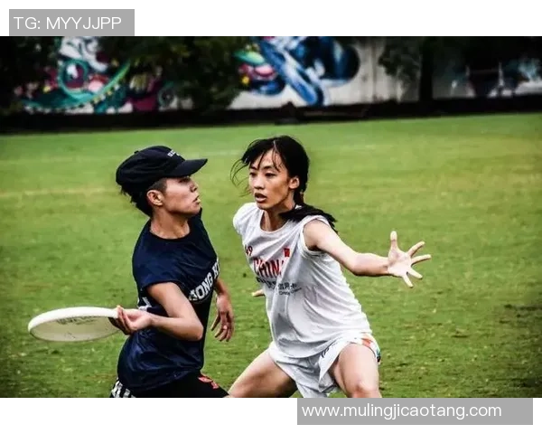 北京飞盘队在世界滑板锦标赛中以90分高居积分榜首位 北京飞盘队在世界滑板锦标赛中以90分高居积分榜首位