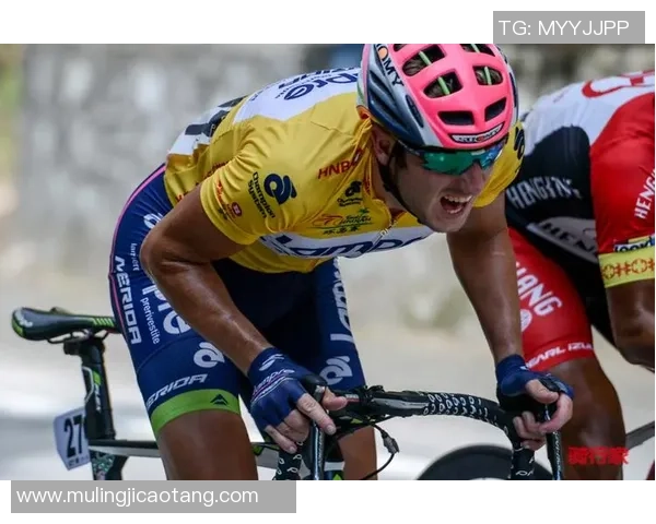 前进鹰与登博思的激烈对决谁能在赛场上笑到最后 前进鹰与登博思的激烈对决谁能在赛场上笑到最后